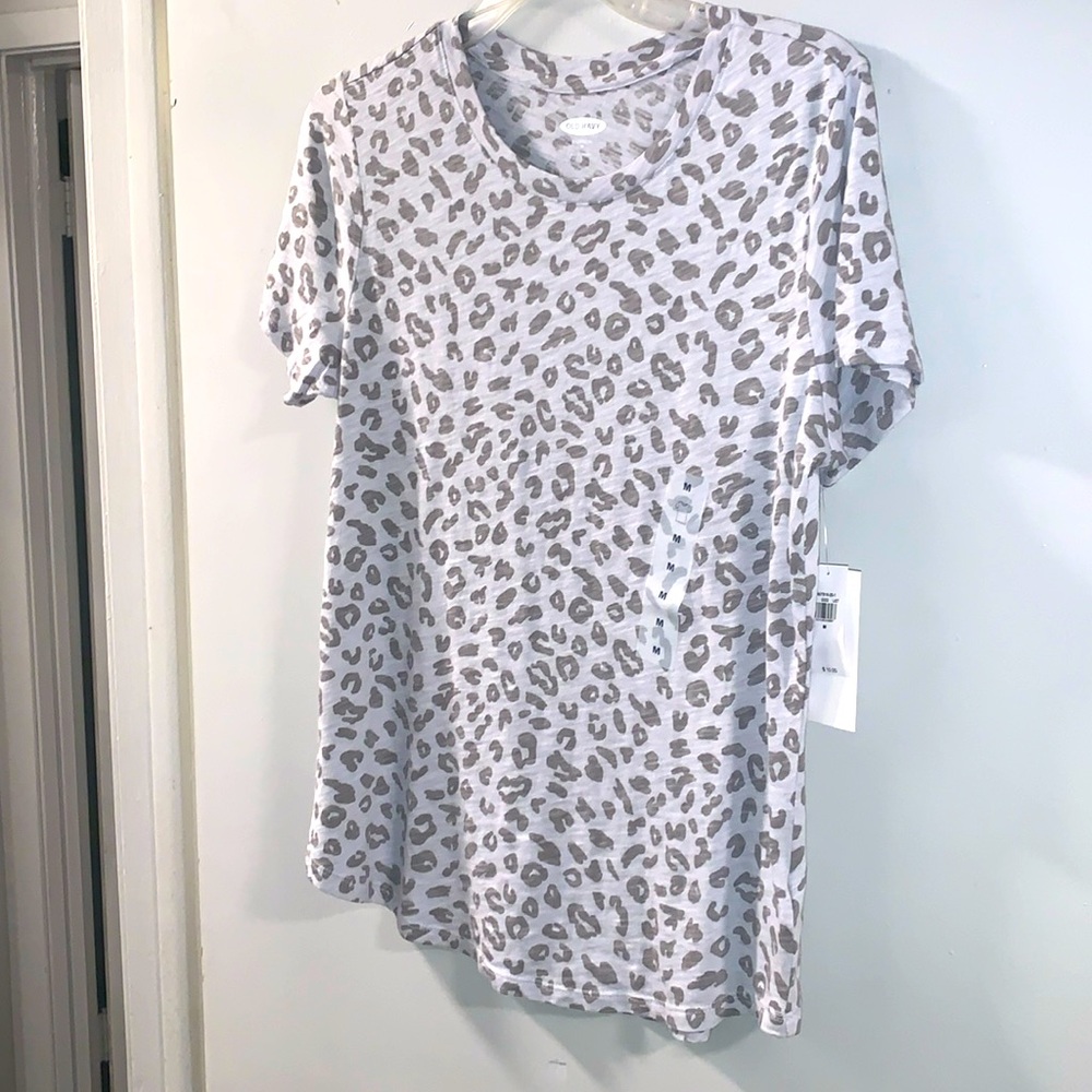 NWT Old navy Tee